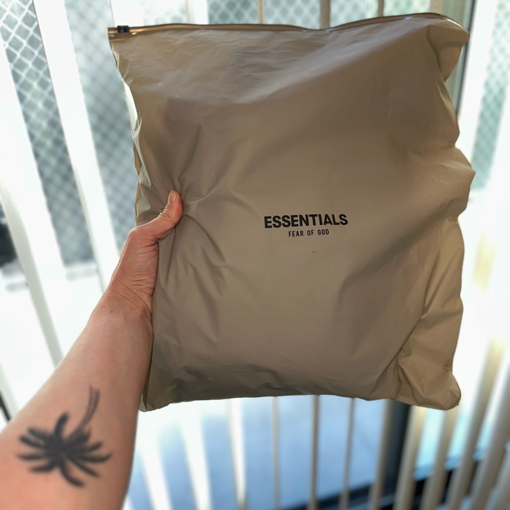 ESSENTIALS - Fear of God Hoodie - Sweatshirt - SIZE SMALL **BRAND NEW IN BAG**